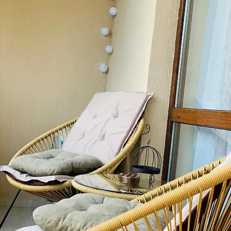 Beige-a-view, Sea Dreams *